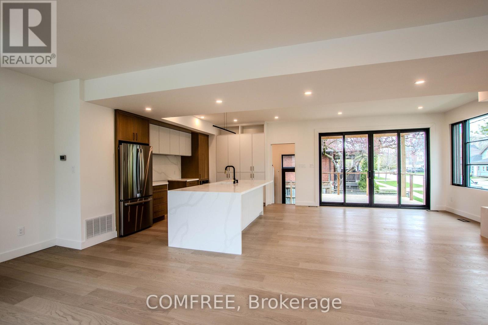 169 Second Street Property Photo 5