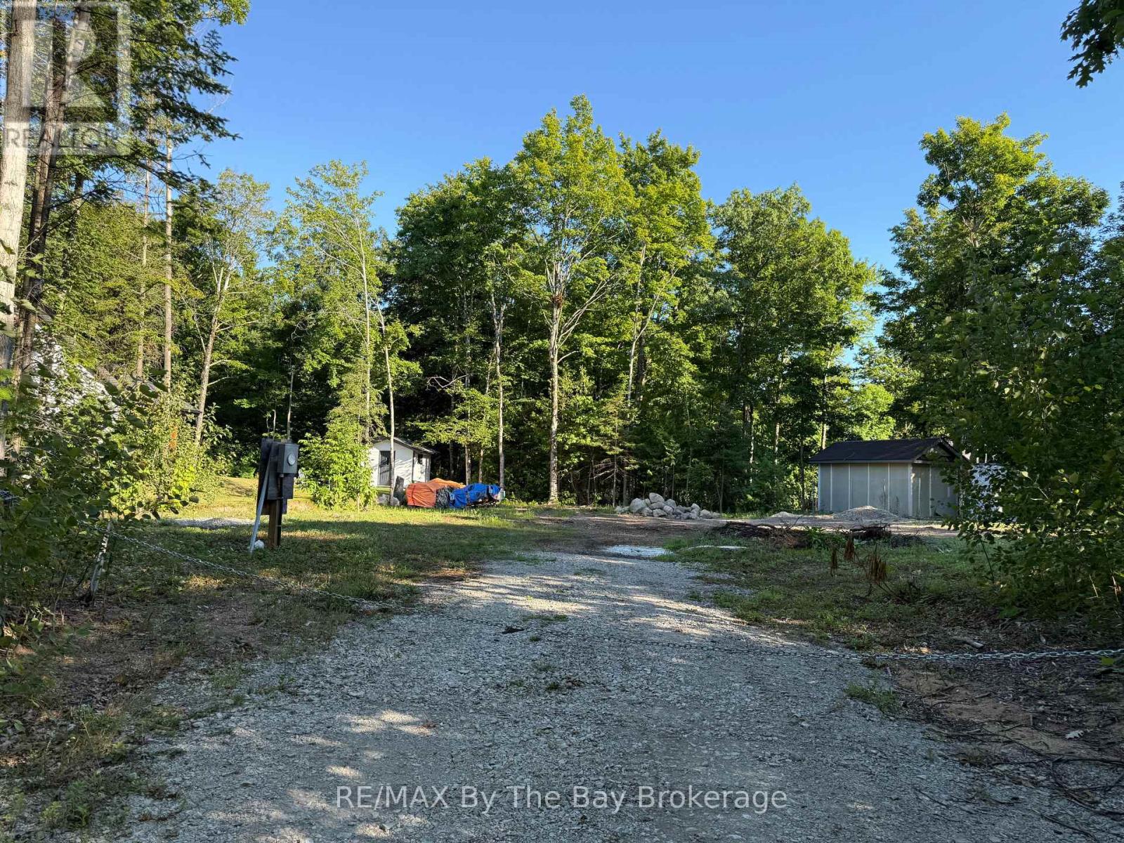 909 17 Concession Property Photo 4