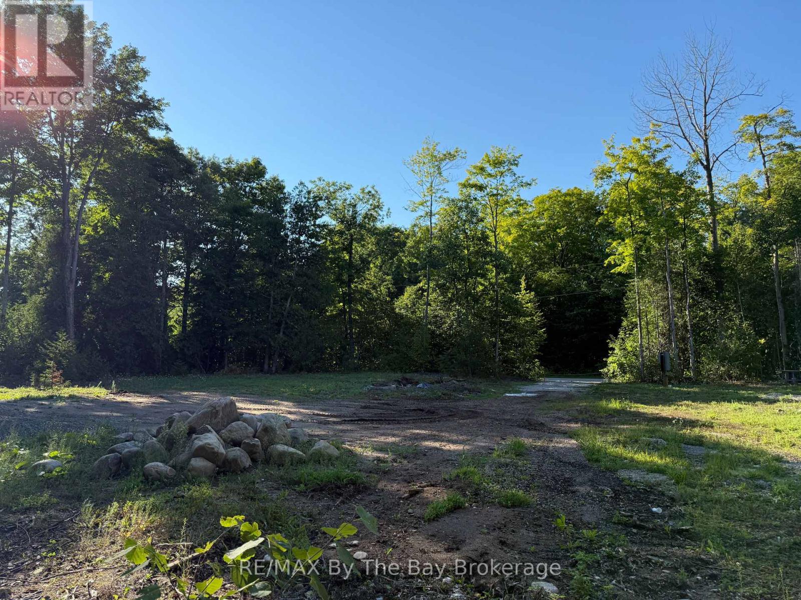 909 17 Concession Property Photo 11