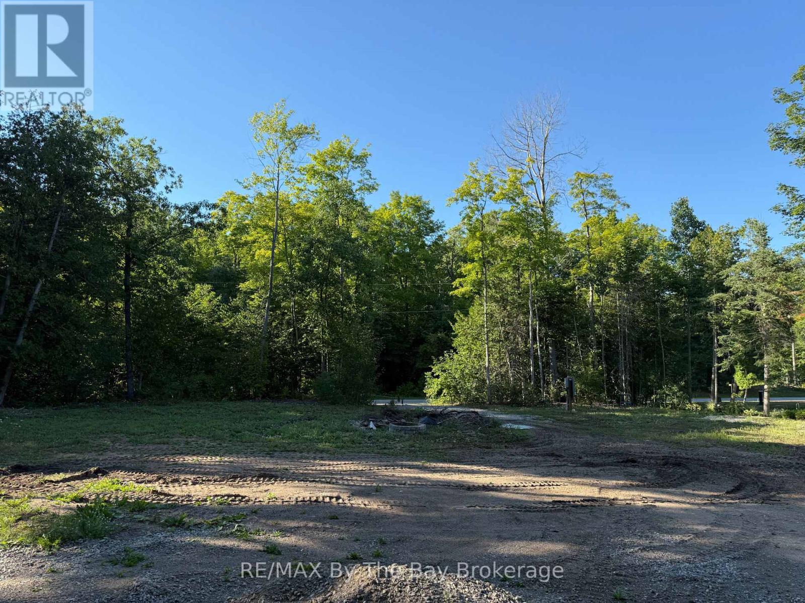 909 17 Concession Property Photo 12