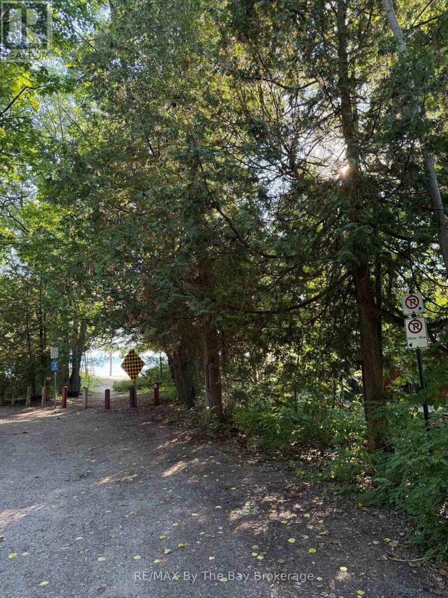 909 17 Concession Property Photo 17