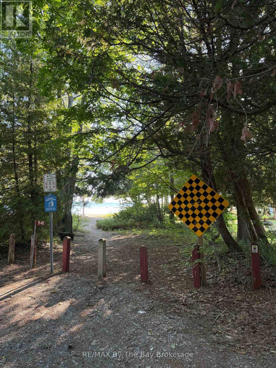 909 17 Concession Property Photo 18