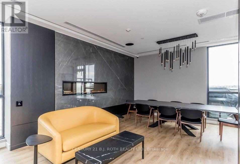 201 - 681 YONGE STREET N