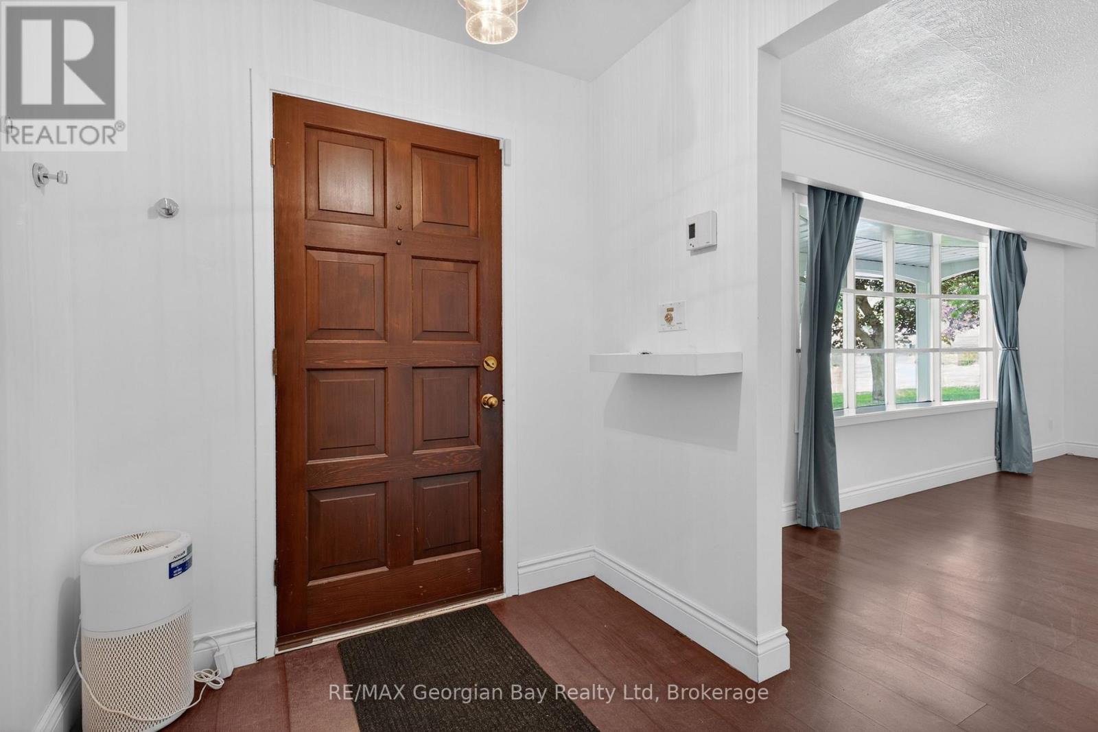 329 Glenbrook Drive Property Photo 2