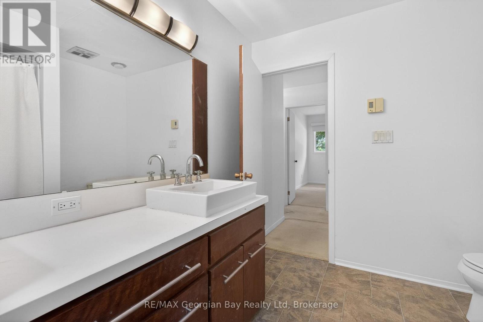 329 Glenbrook Drive Property Photo 19