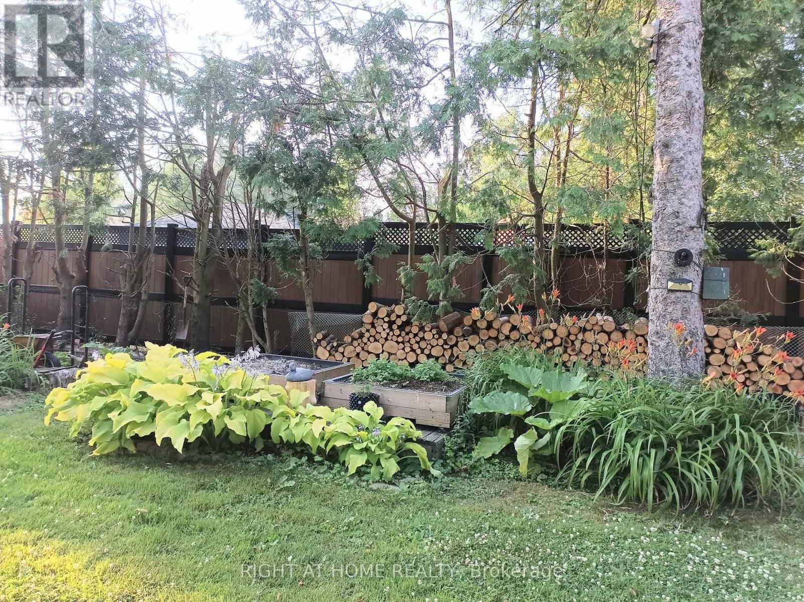 2323 Lakeshore Drive Property Photo 7