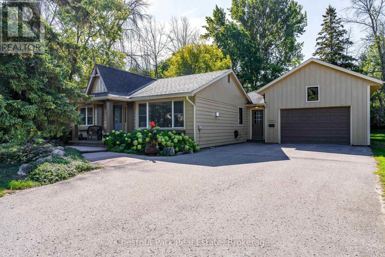 72 CAMPBELL STREET Property Photo 1
