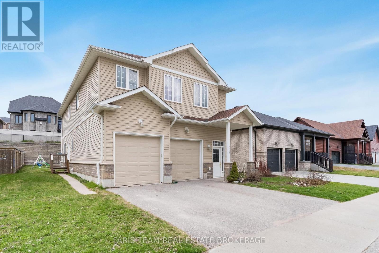 3118 EMPEROR DRIVE Property Photo 1
