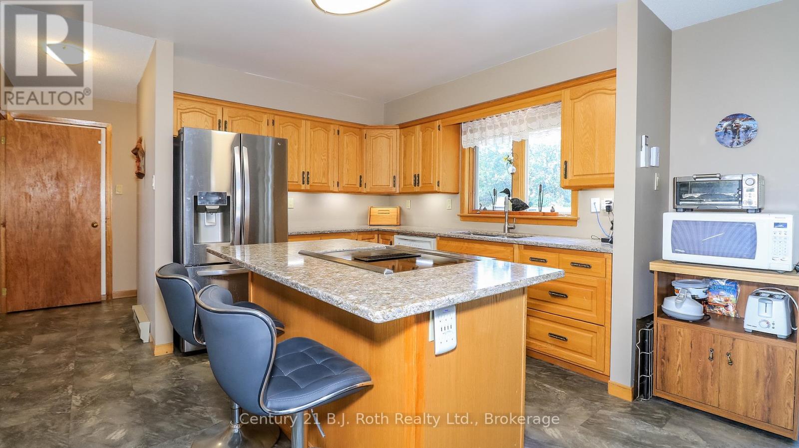 3332 Grayshott Drive Property Photo 7