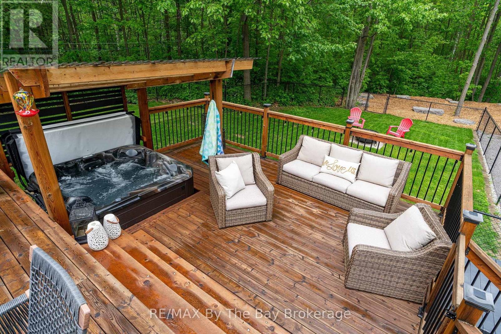 10 Birchwood Trail Property Photo 4