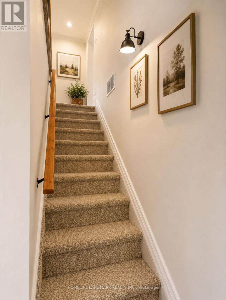 111 Penetang Street Property Photo 15