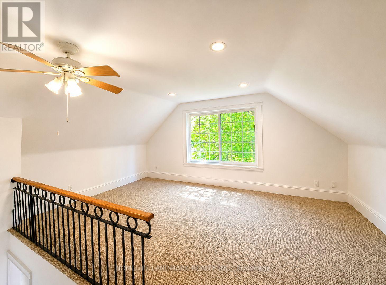 111 Penetang Street Property Photo 16