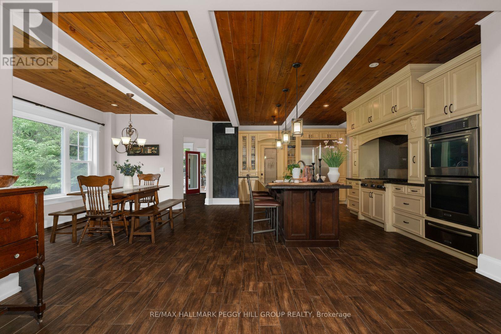 185 Skylark Road Property Photo 6