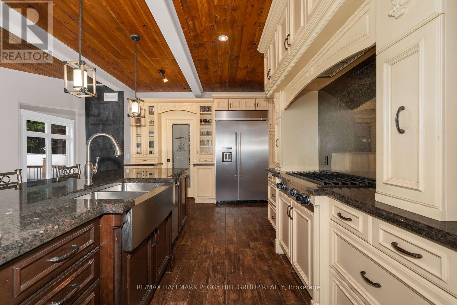 185 Skylark Road Property Photo 8