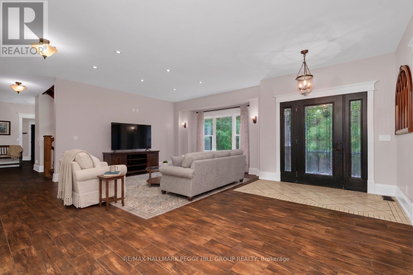 185 Skylark Road Property Photo 9