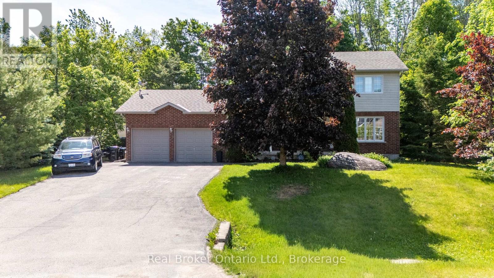 9 Boyd Crescent Property Photo 2