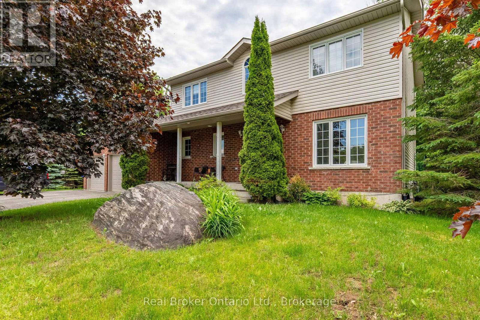 9 Boyd Crescent Property Photo 3