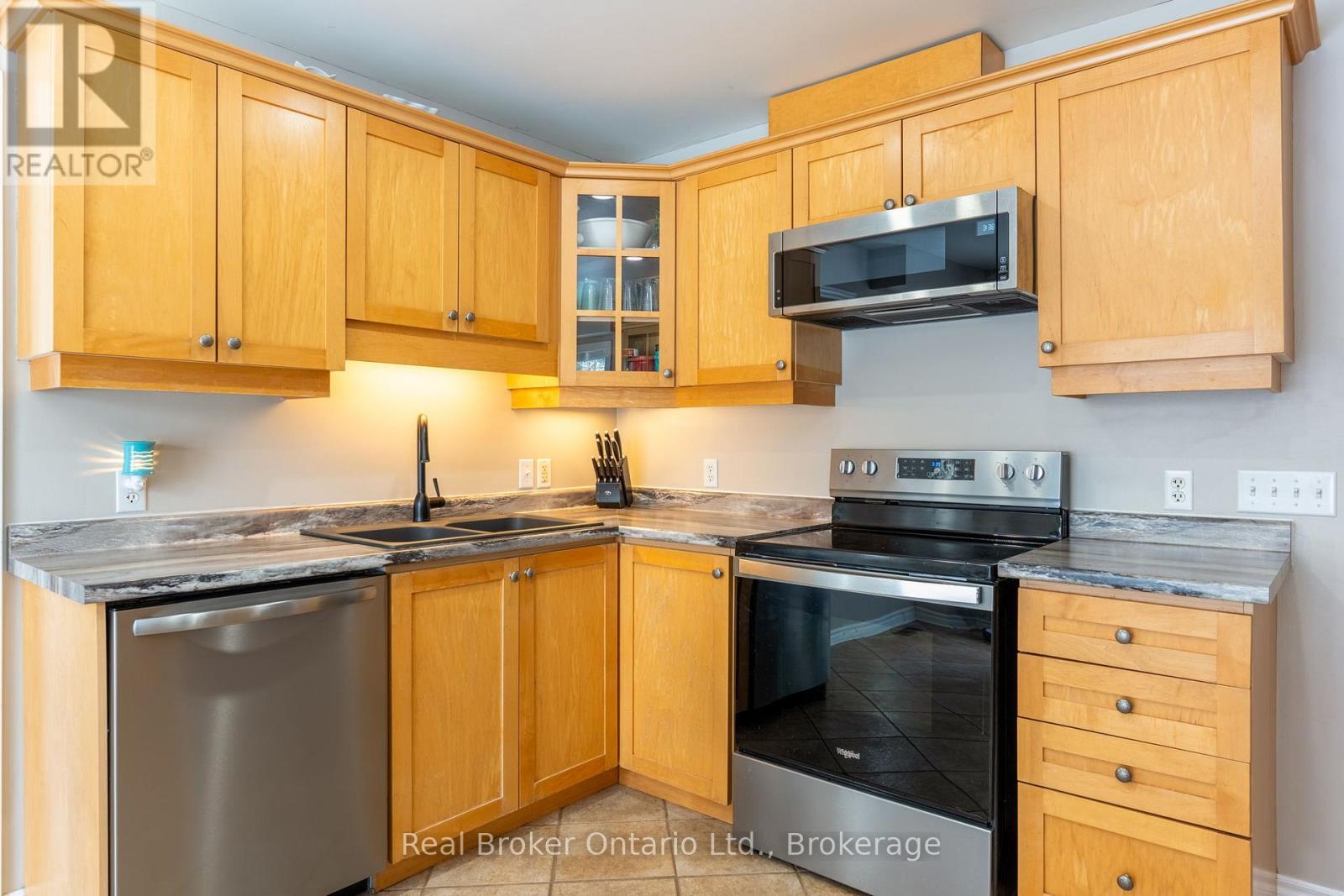 9 Boyd Crescent Property Photo 6