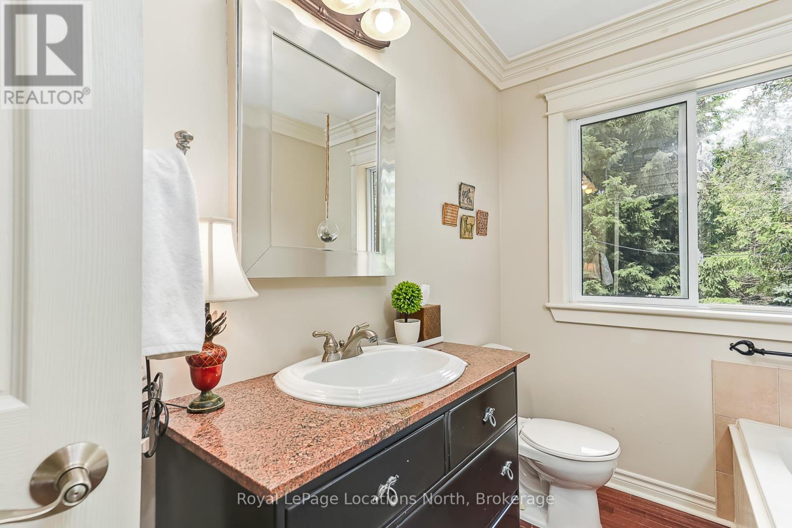 8366 Poplar Side Road Property Photo 15