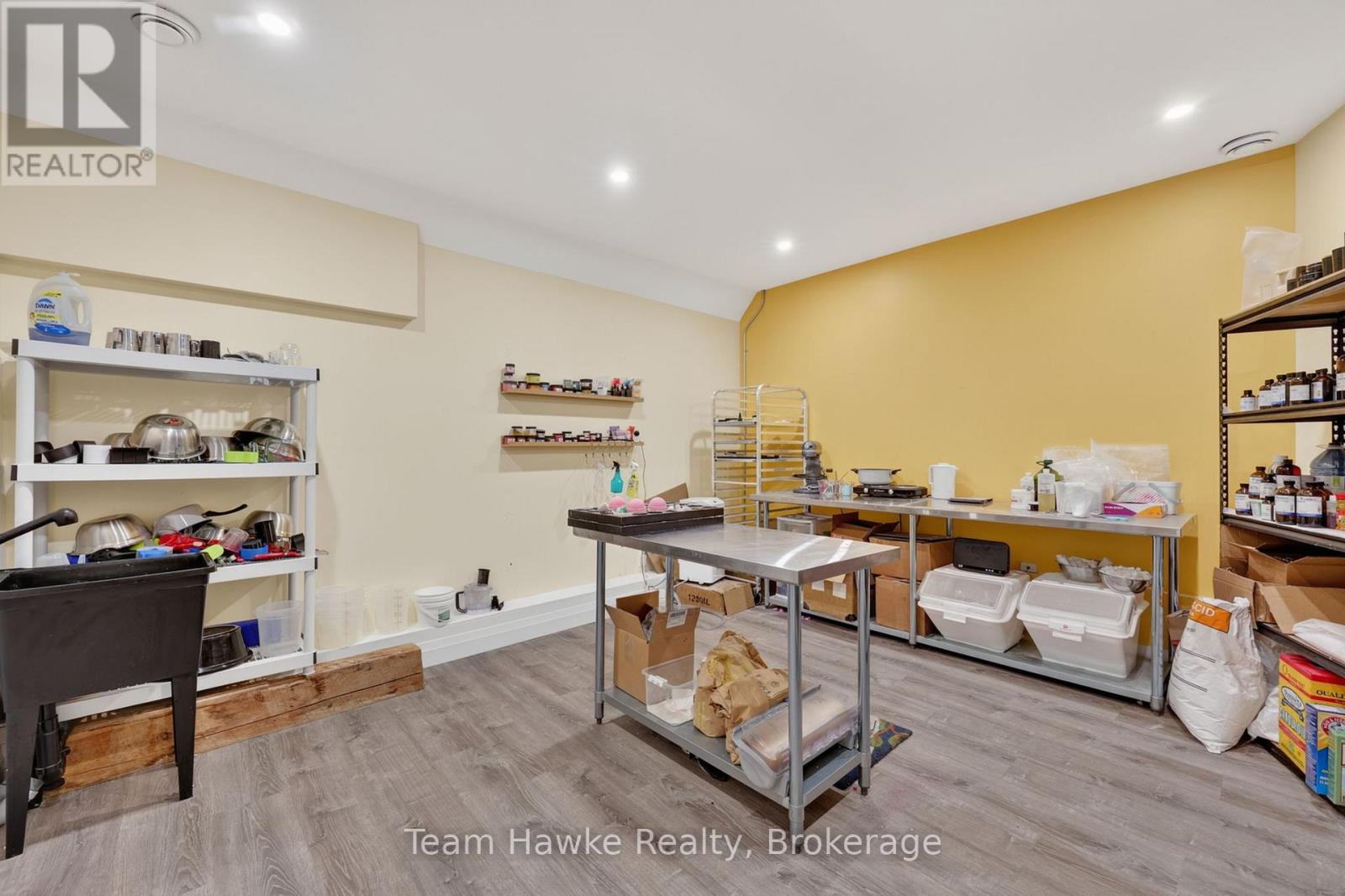 258 King Street Property Photo 16