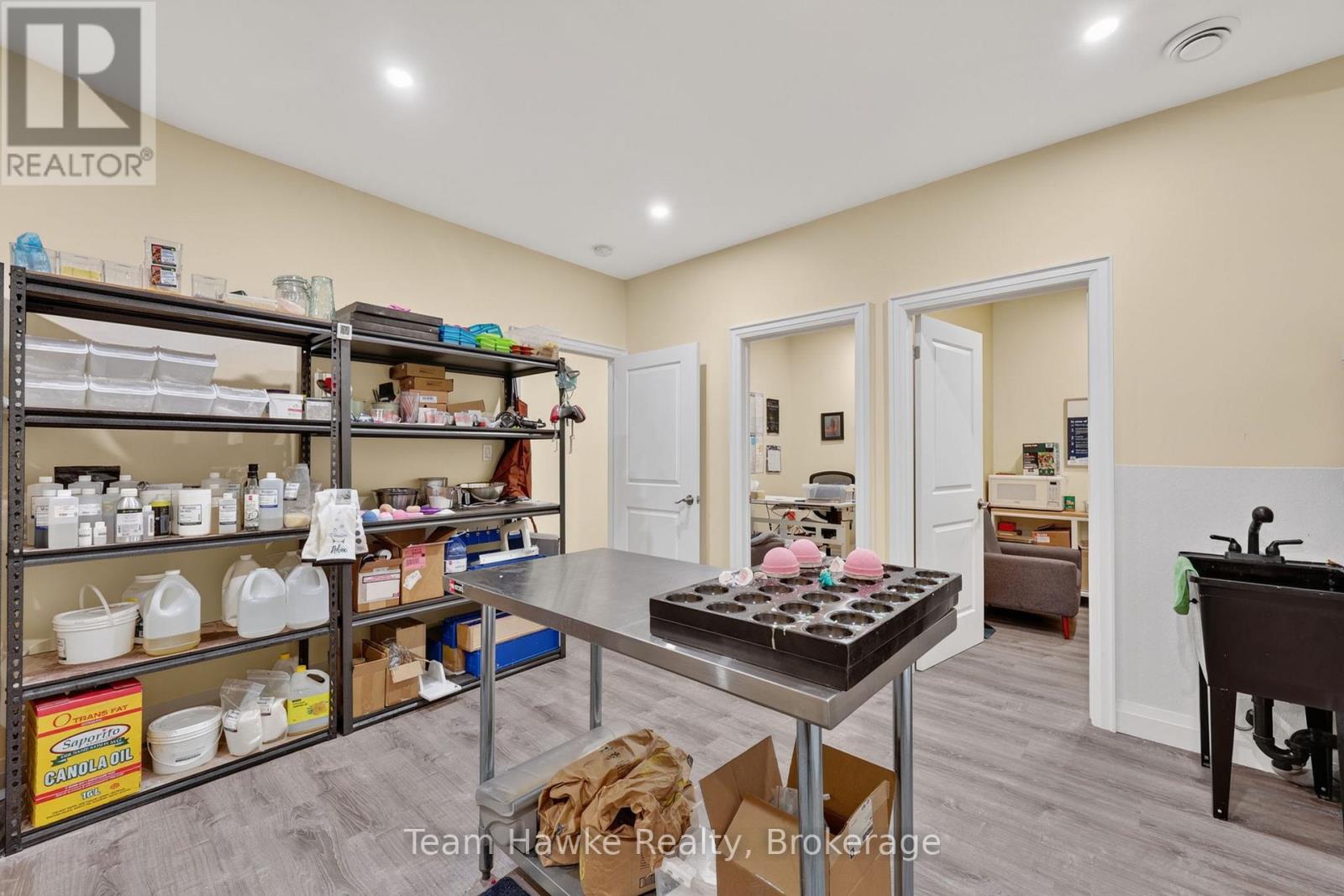 258 King Street Property Photo 17