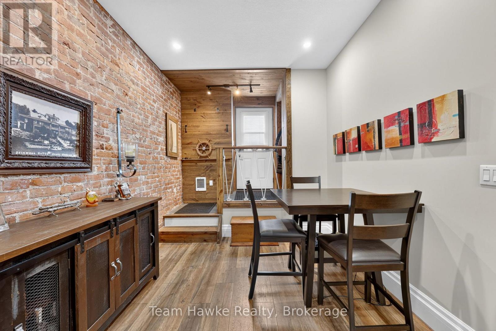 258 King Street Property Photo 23