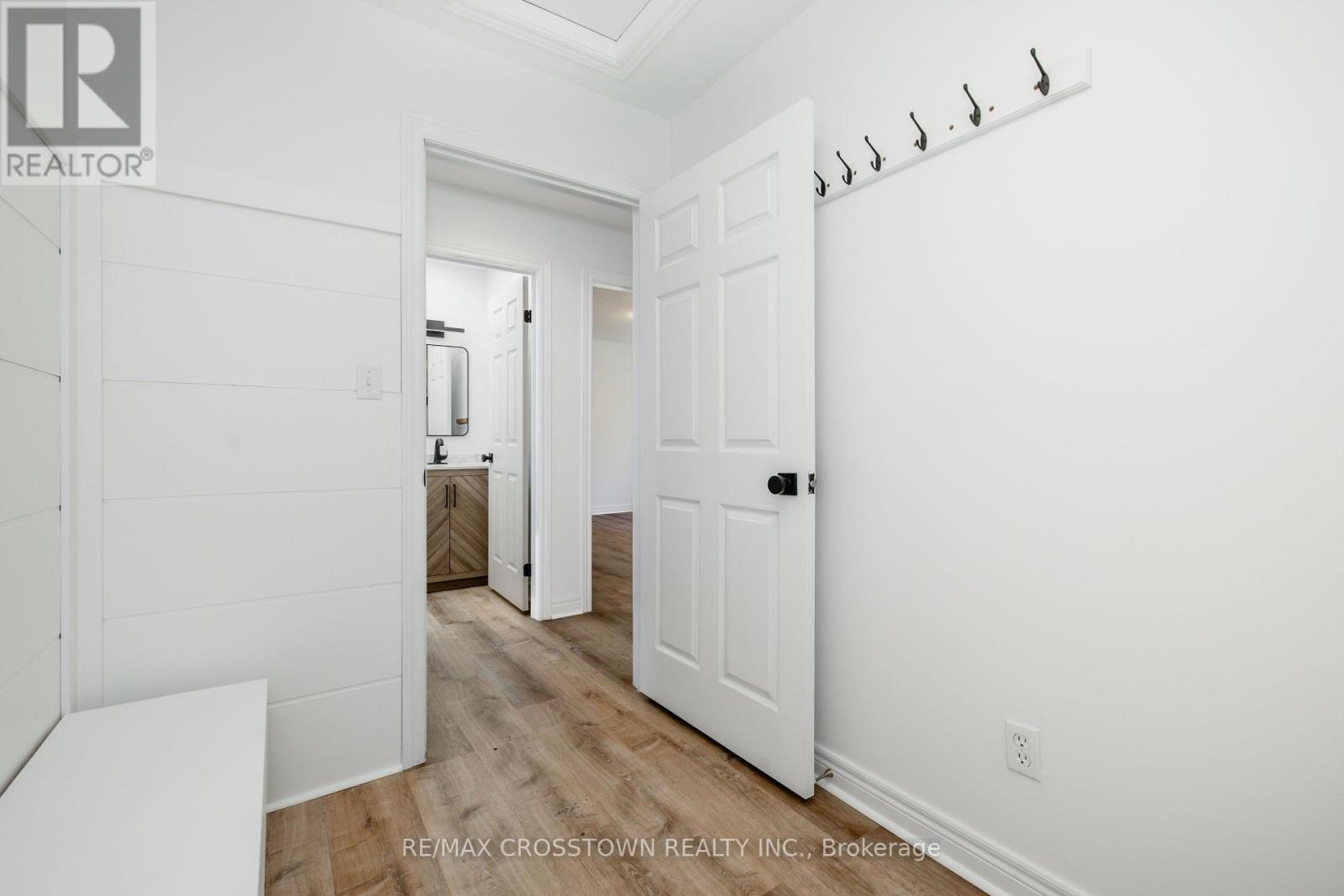 1799 Champlain Road Property Photo 8