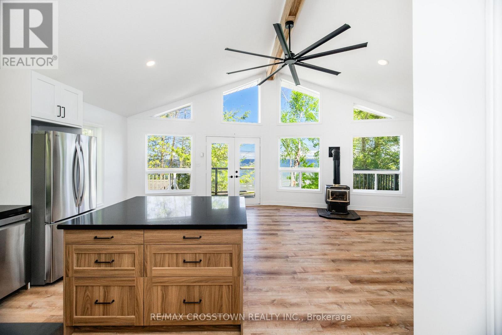1799 Champlain Road Property Photo 10
