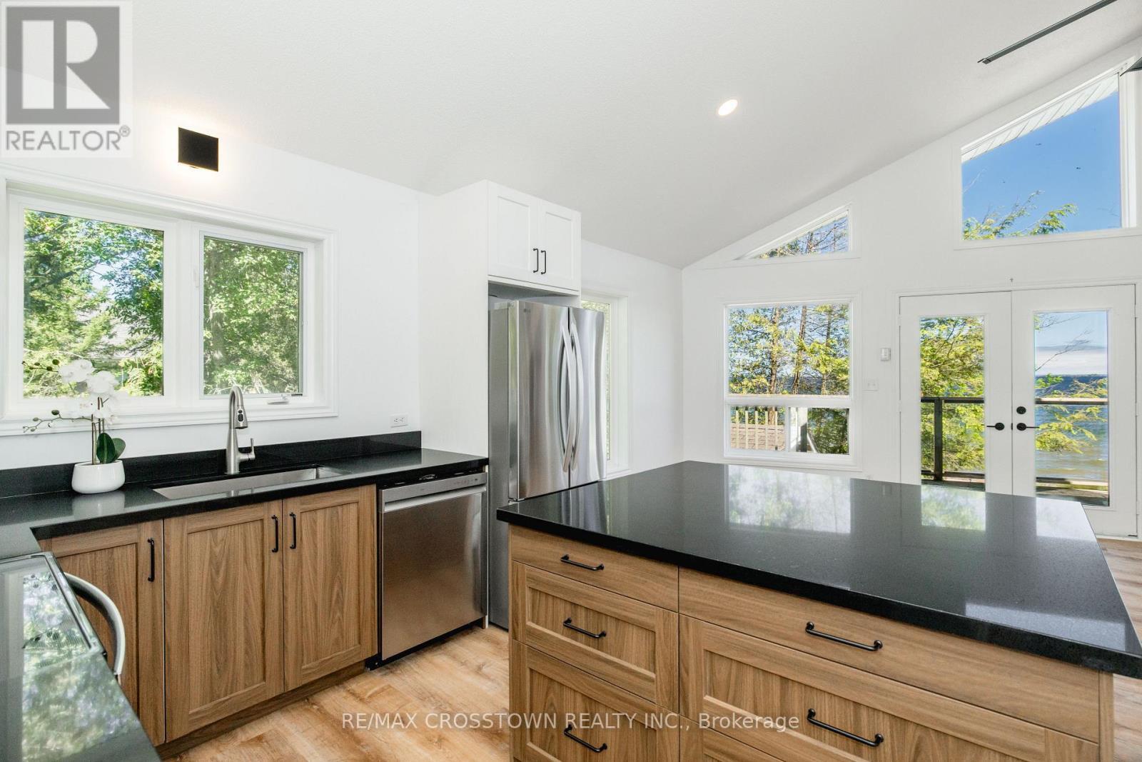 1799 Champlain Road Property Photo 16
