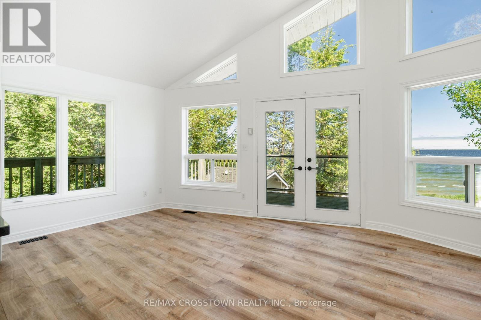 1799 Champlain Road Property Photo 17