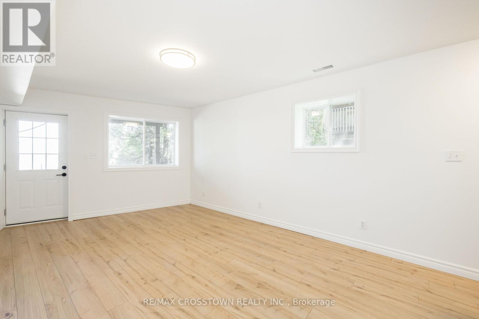 1799 Champlain Road Property Photo 28