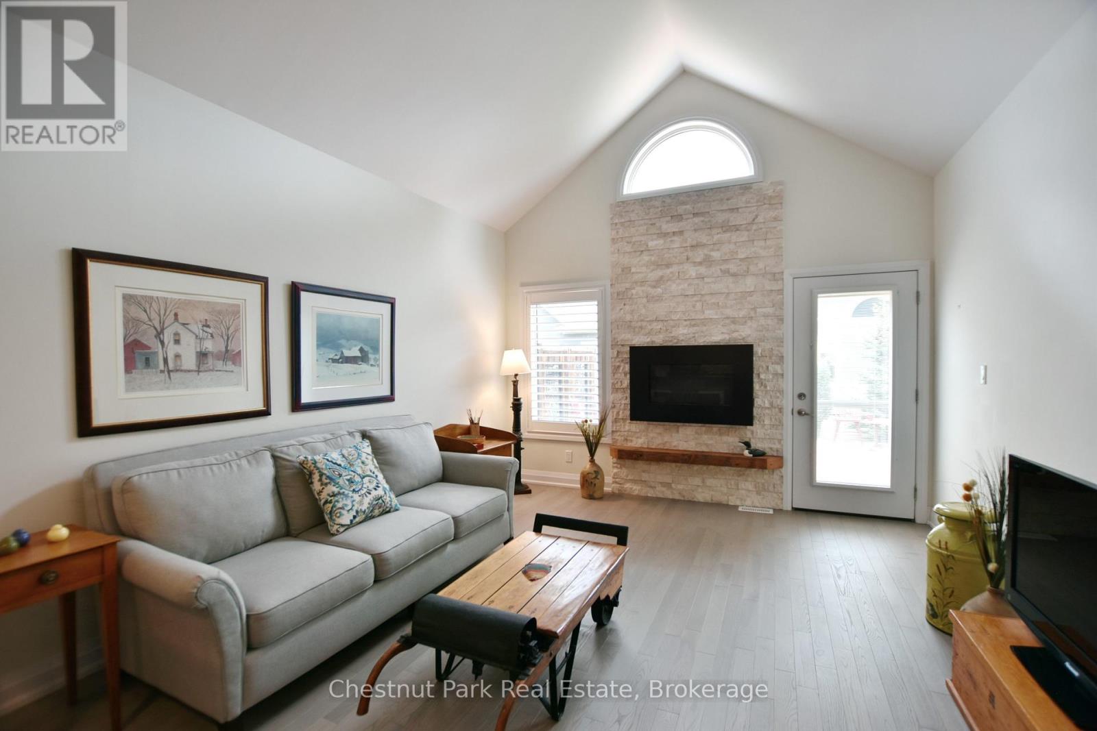 18 Sutton Lane Property Photo 11
