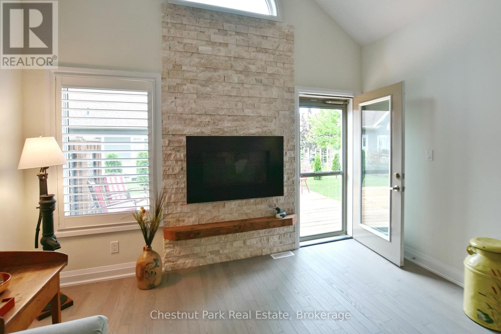 18 Sutton Lane Property Photo 12