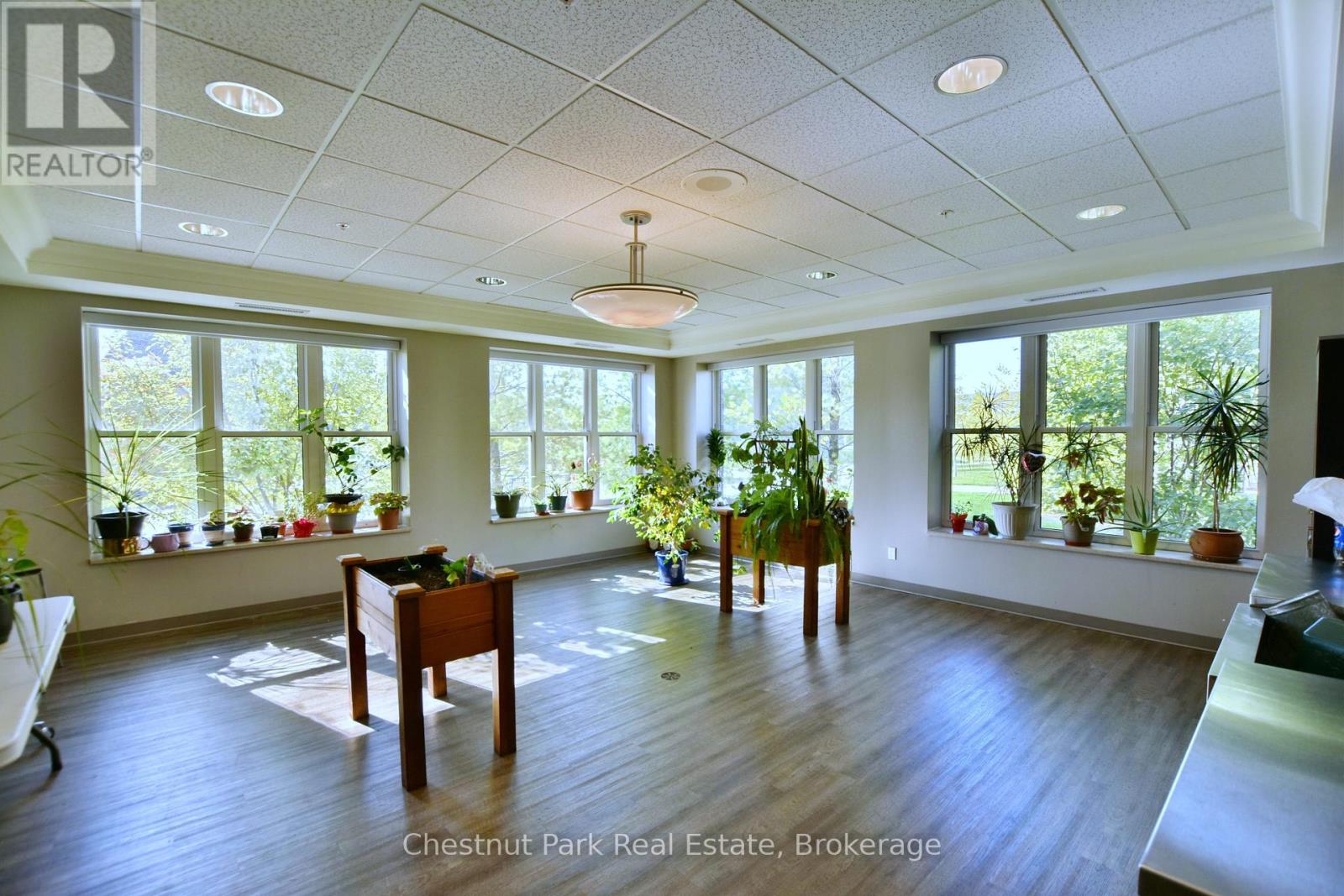 18 Sutton Lane Property Photo 33