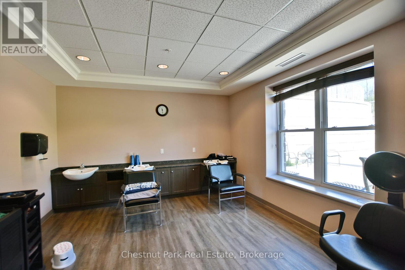 18 Sutton Lane Property Photo 39