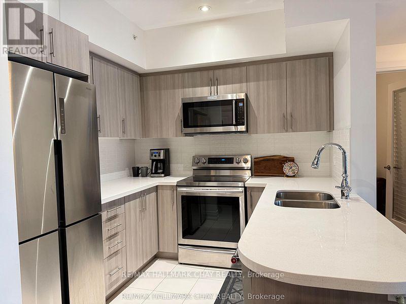 505 - 302 Essa Road Property Photo 2
