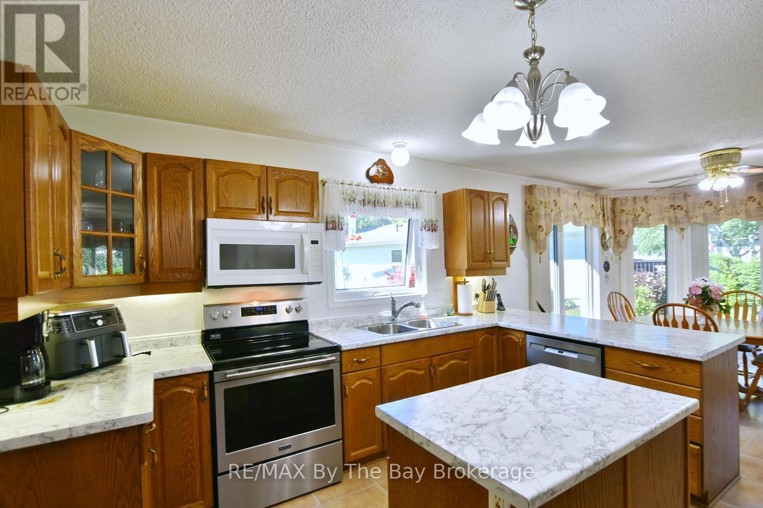 12 Indiana Avenue Property Photo 11