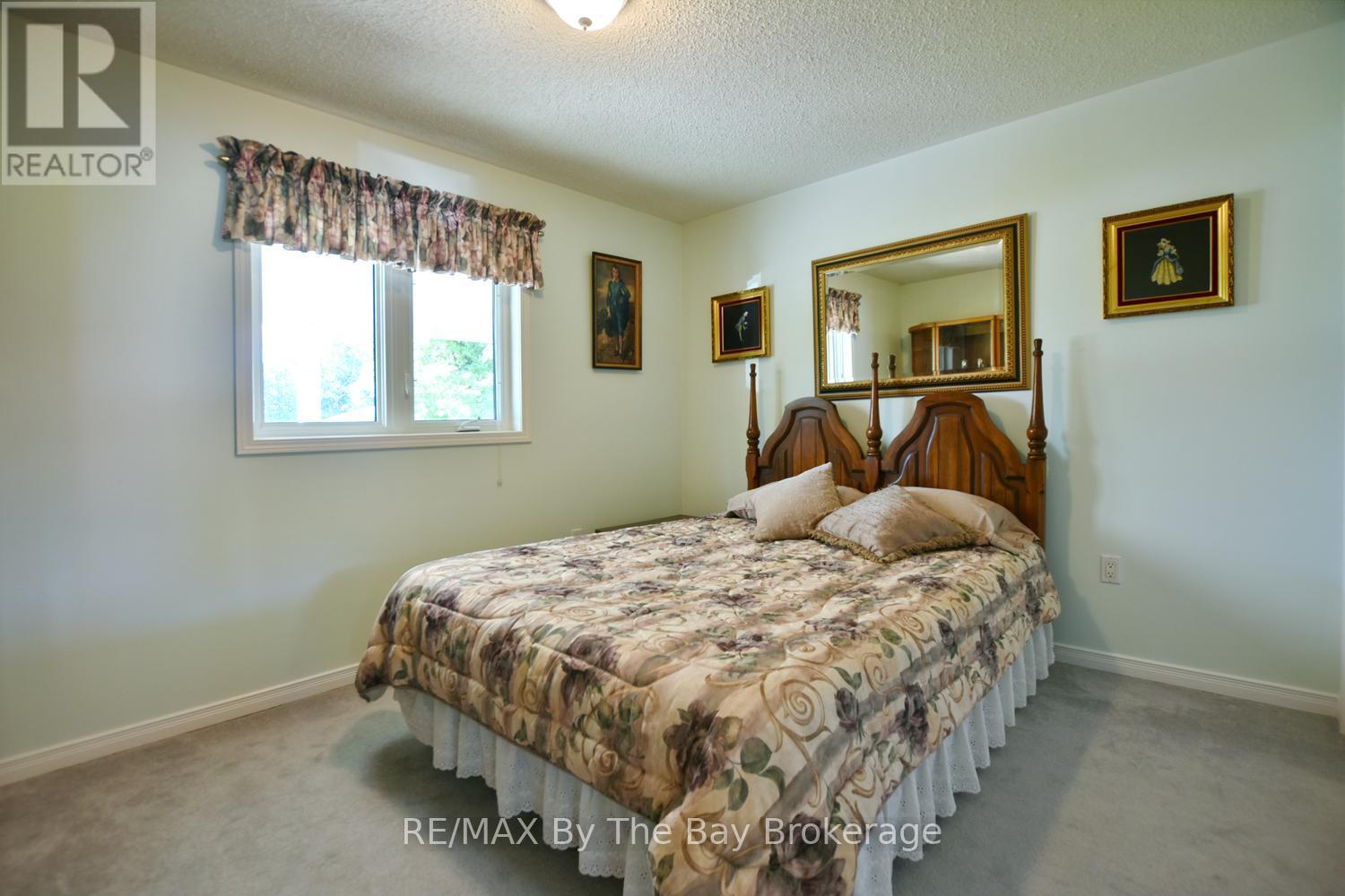 12 Indiana Avenue Property Photo 23