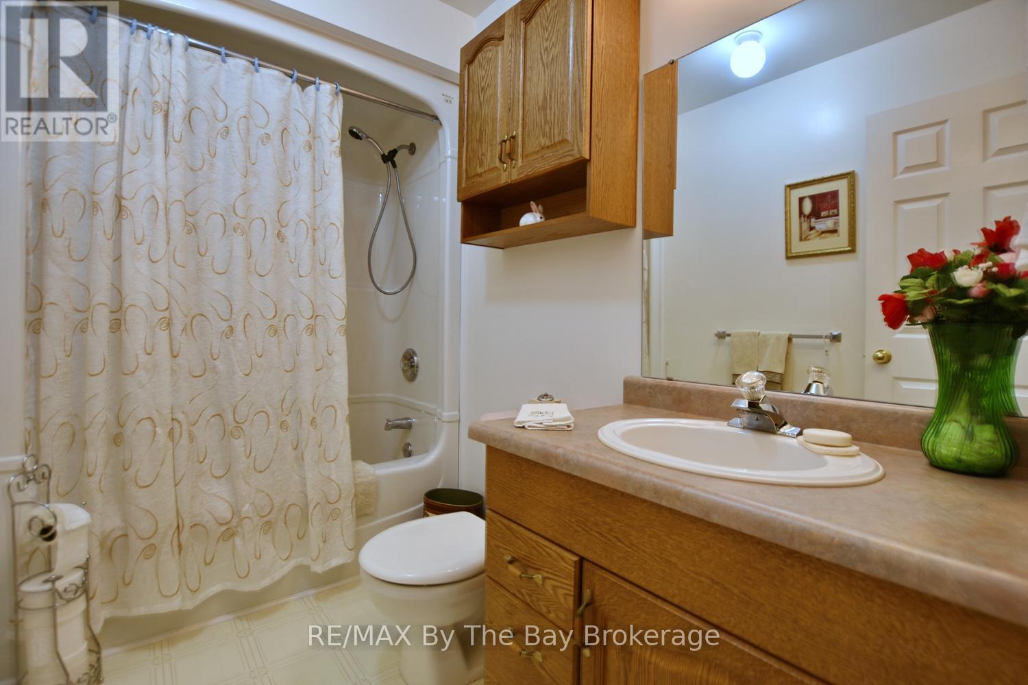 12 Indiana Avenue Property Photo 25