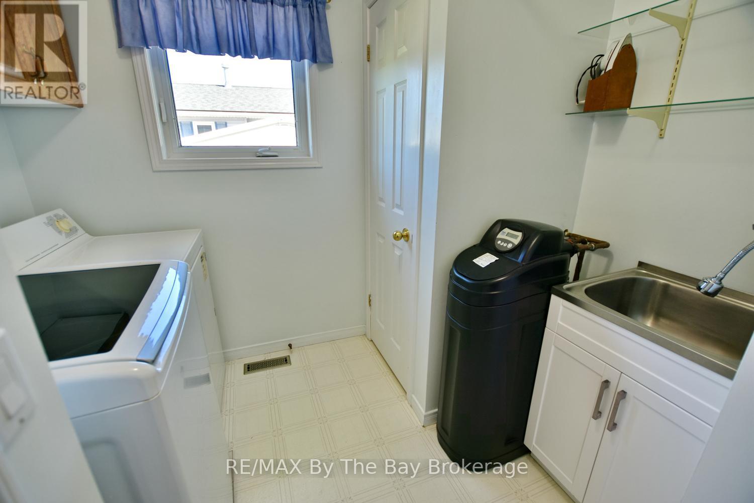 12 Indiana Avenue Property Photo 27