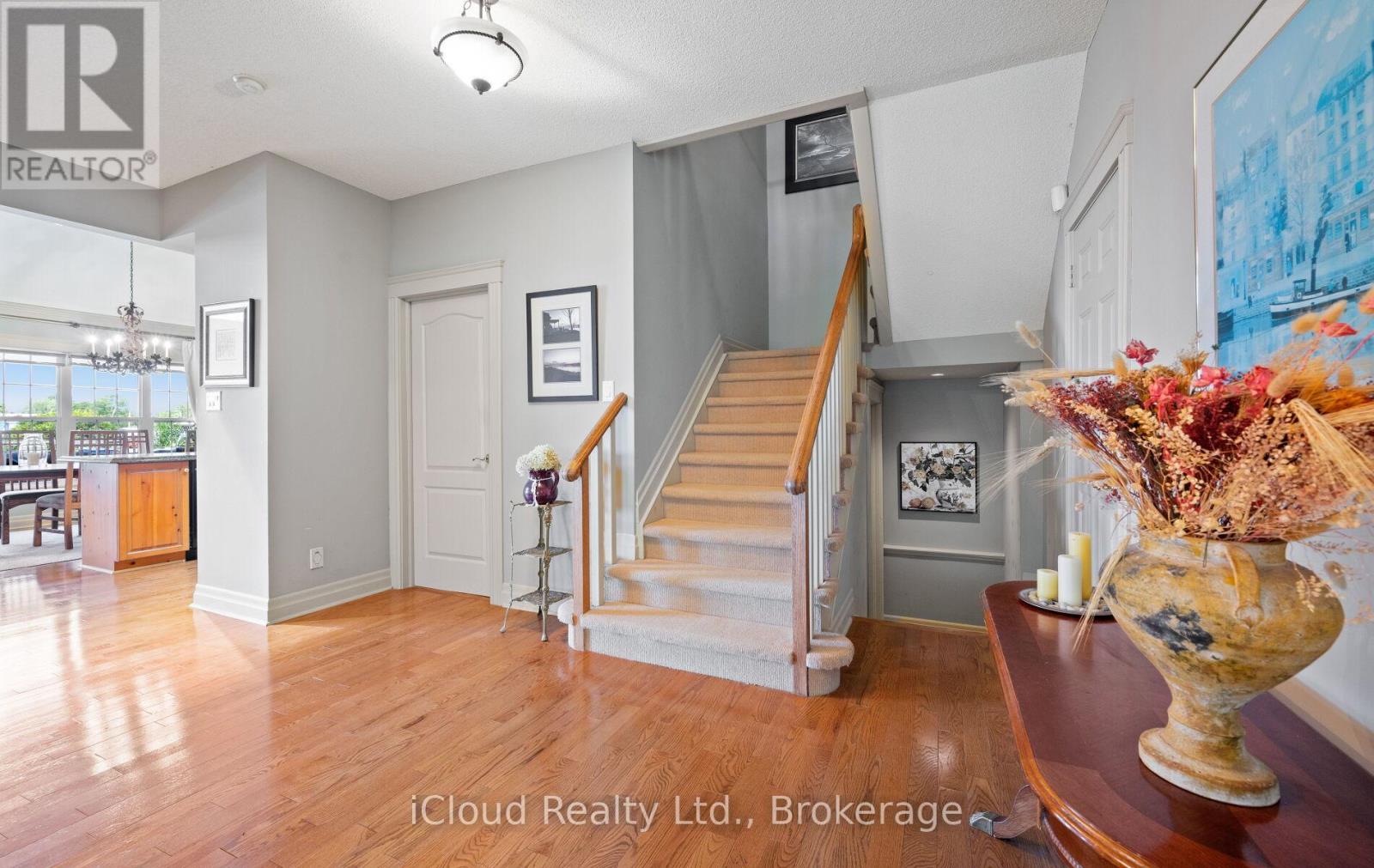 104 Wycliffe Cove Property Photo 10