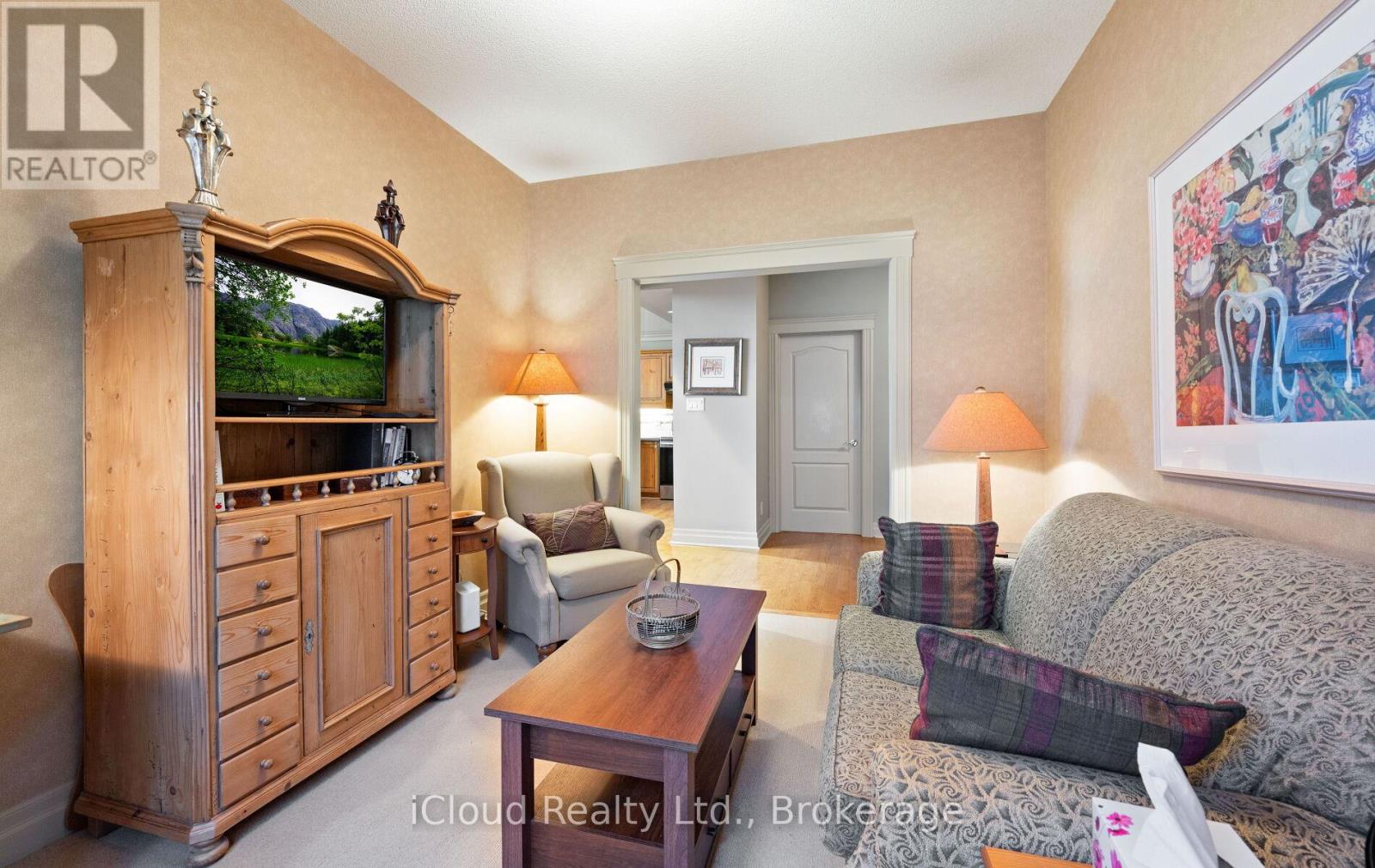 104 Wycliffe Cove Property Photo 13