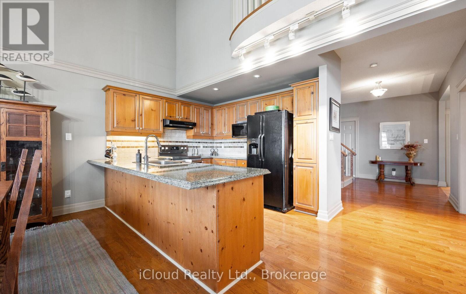 104 Wycliffe Cove Property Photo 19