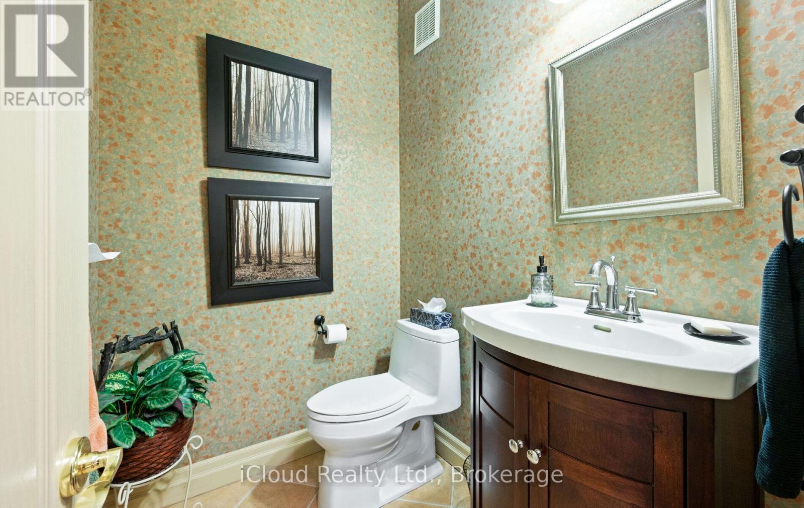 104 Wycliffe Cove Property Photo 24