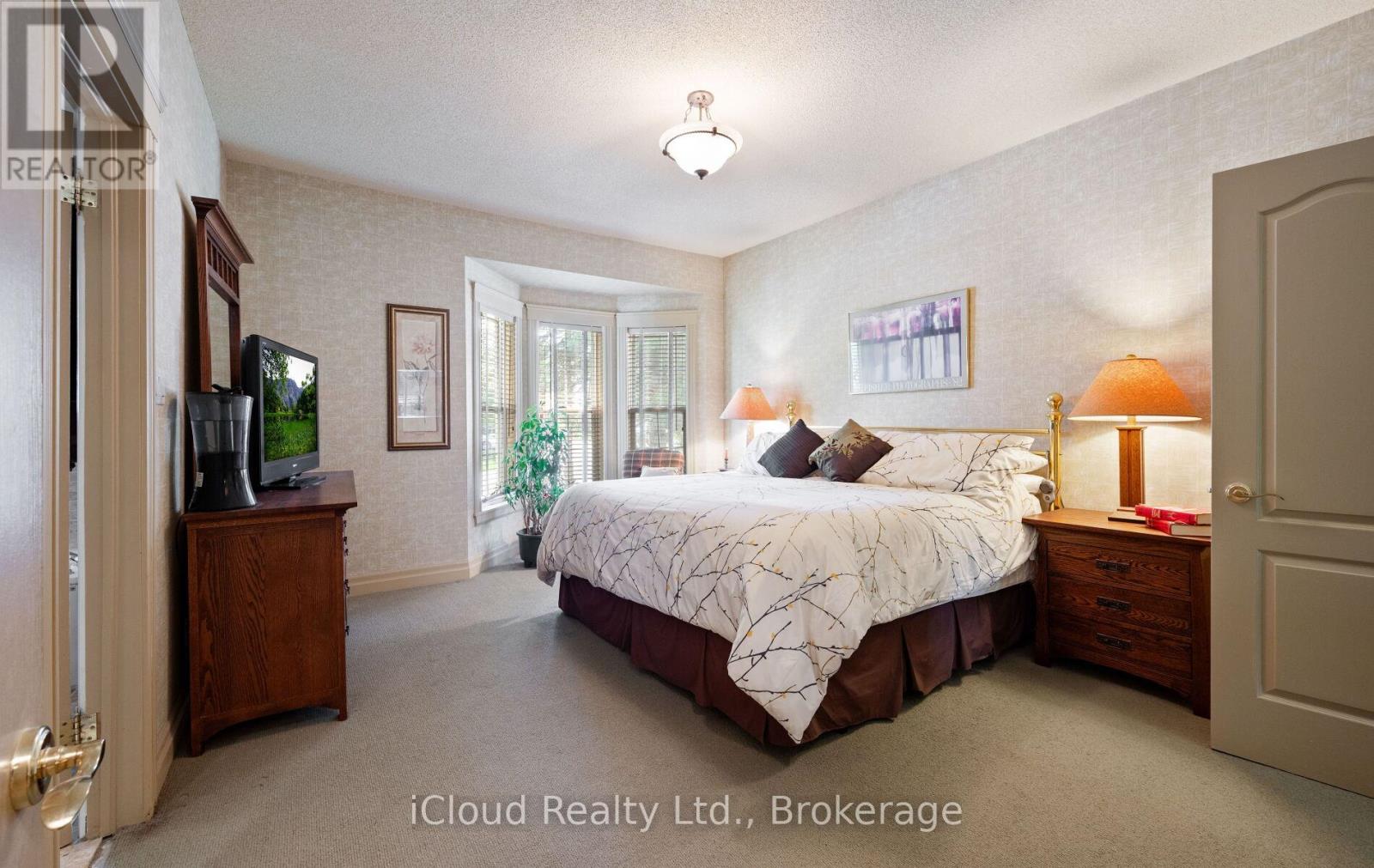 104 Wycliffe Cove Property Photo 25