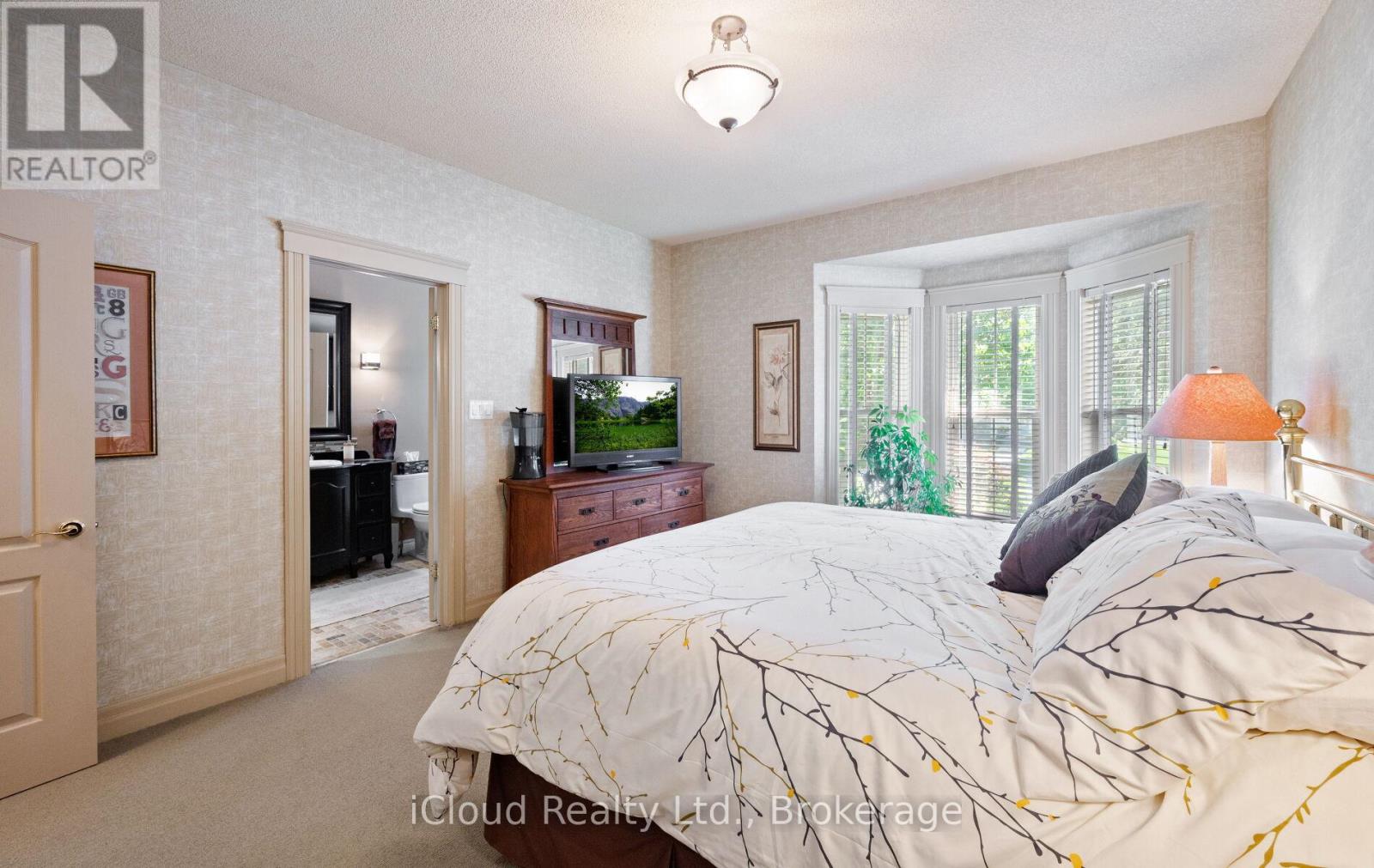 104 Wycliffe Cove Property Photo 26
