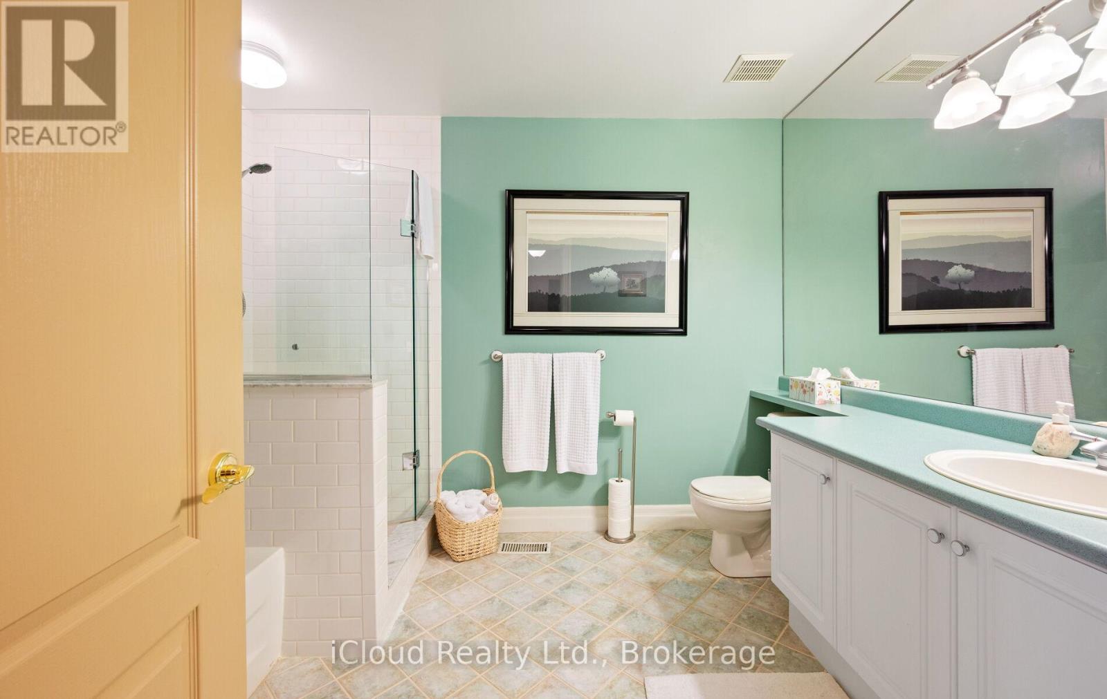 104 Wycliffe Cove Property Photo 37