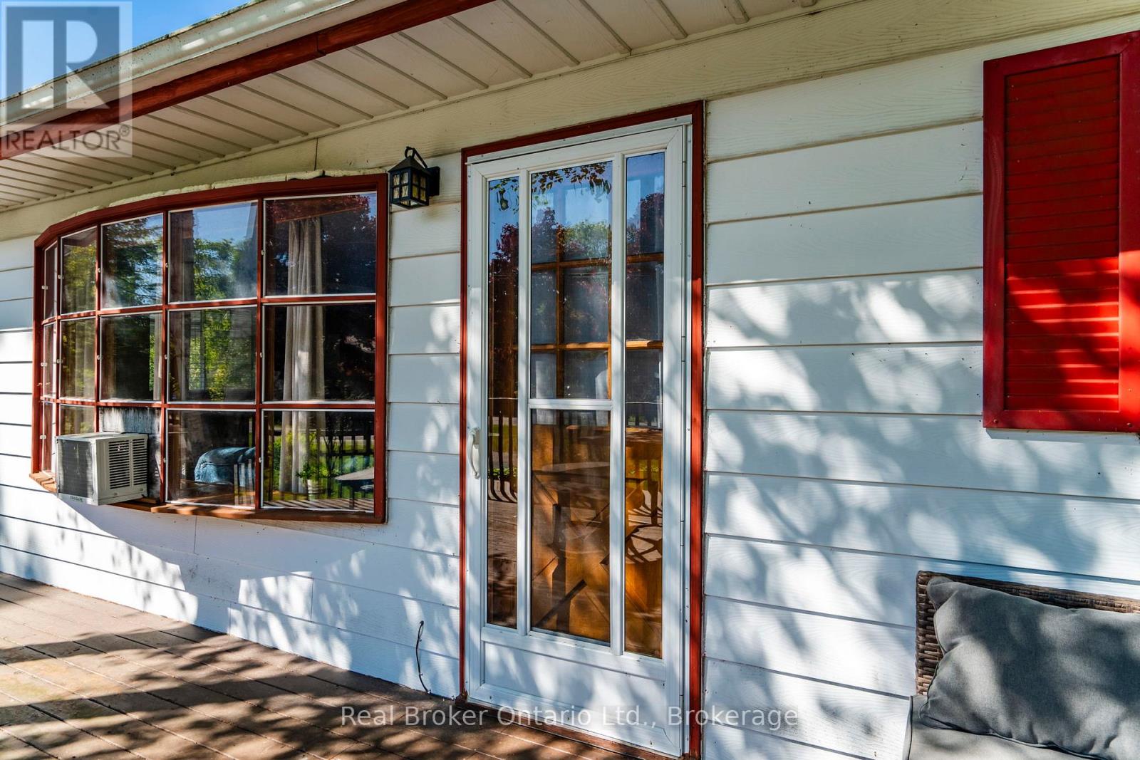 24 Poplar Drive Property Photo 6