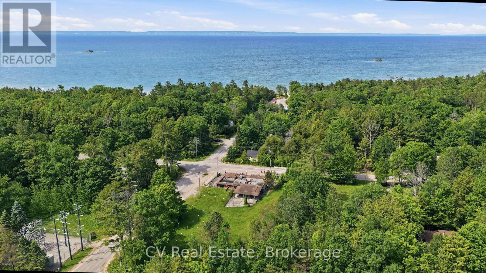 581 Tiny Beaches Road N Property Photo 18