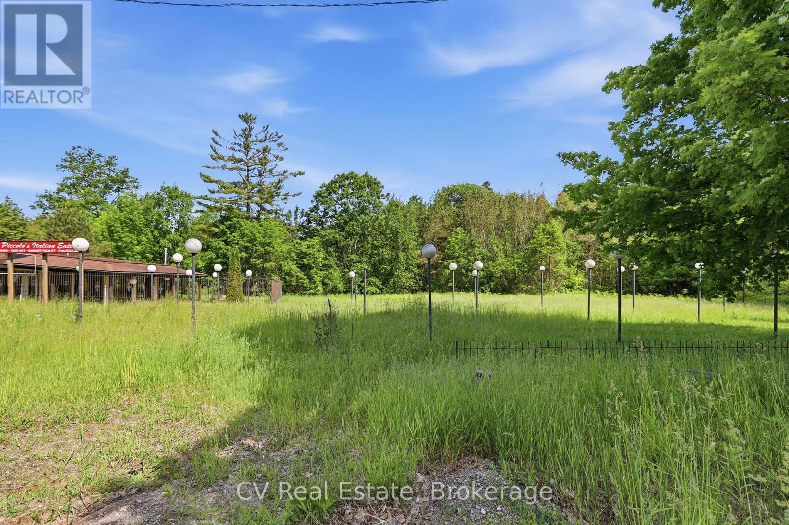 581 Tiny Beaches Road N Property Photo 23